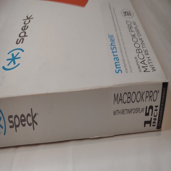 Speck SmartShell Hardshell Glossy case for MacBook Pro 15 inch - Picture 5 of 7